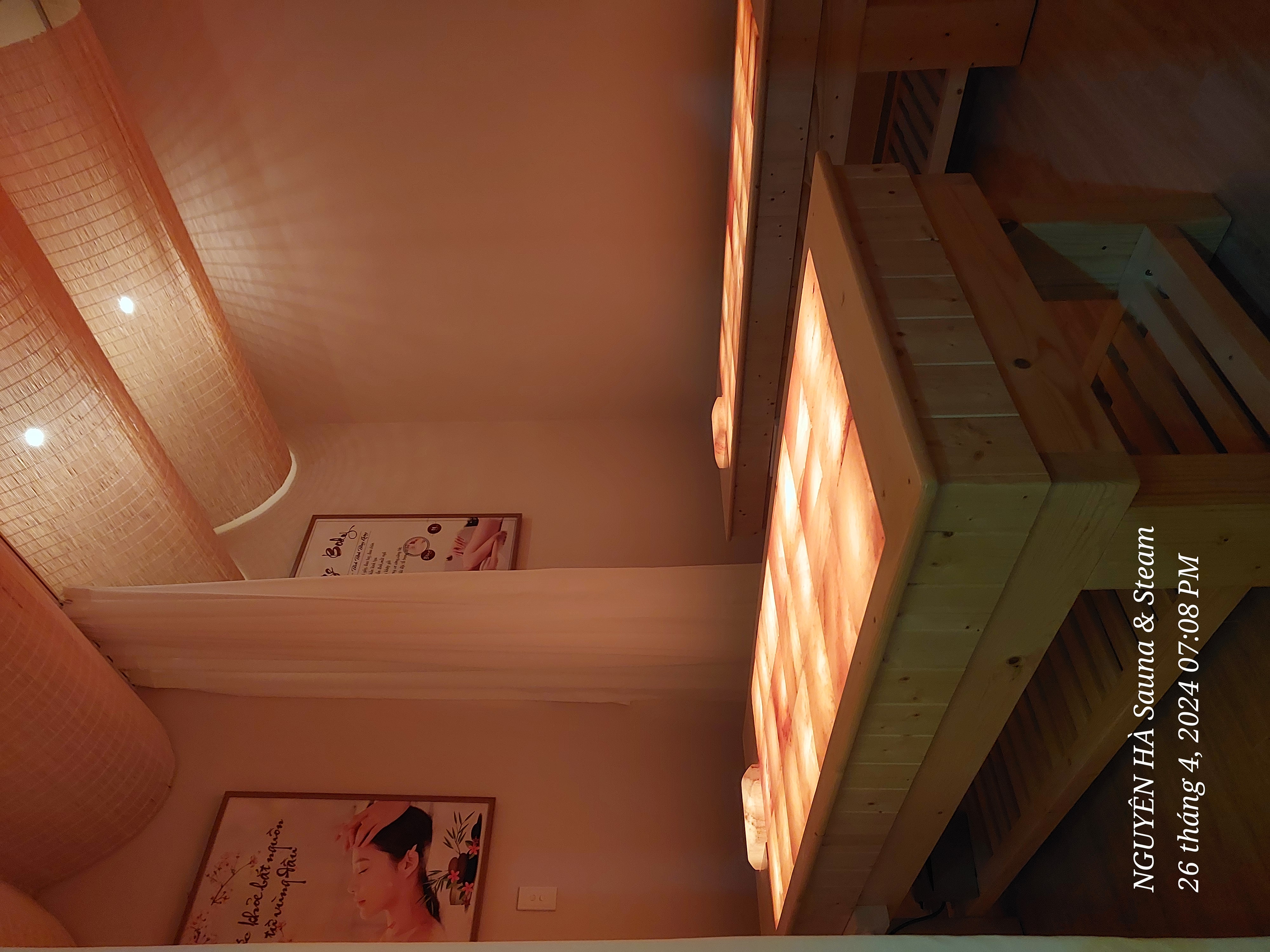 Giường Đá Muối Himalaya 22 viên Nguyễn Hà Giường Đá Muối Himalaya 22 viên Nguyễn Hà